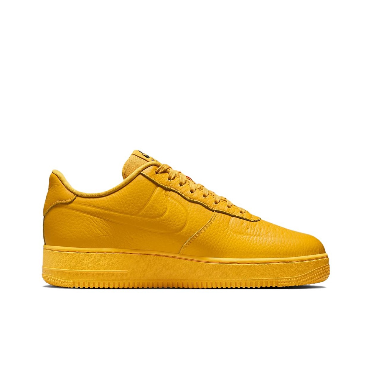ナイキ エアフォース1 滑り止め 防水 ロートップ スケート - Nike Shoes Air Force 1 のレビューと価格