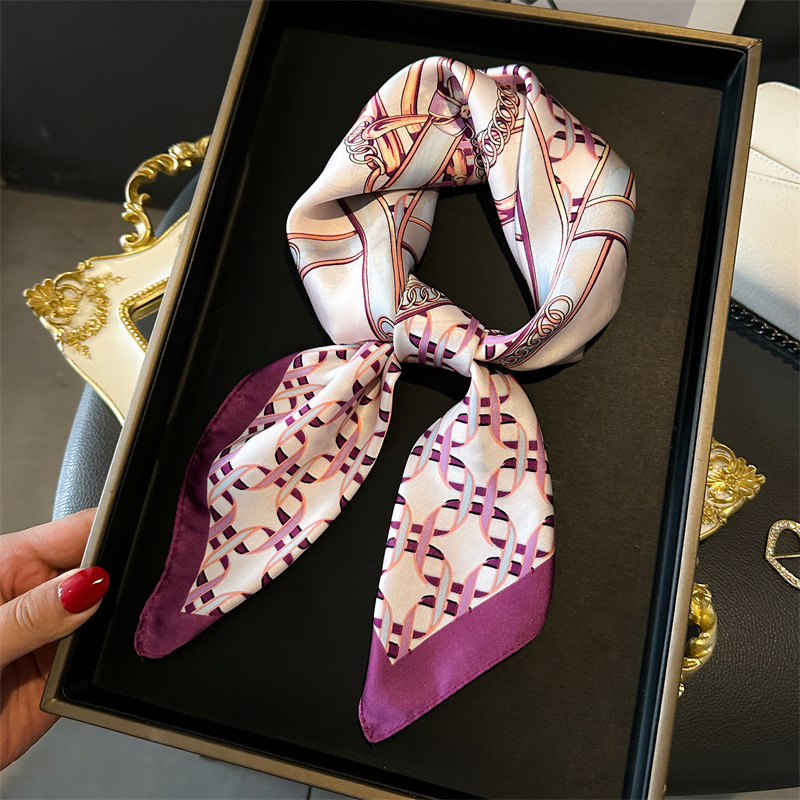 高級女性スクエアスカーフチェーンプリントバンダナ女性シルクス - Face Scarf Mask のレビューと価格